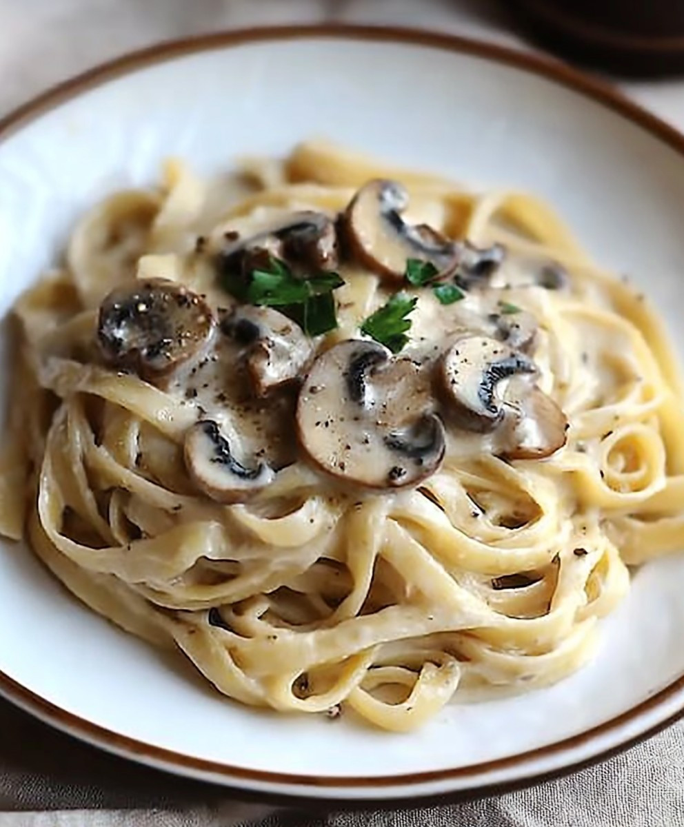 Pilz Alfredo Fettuccine